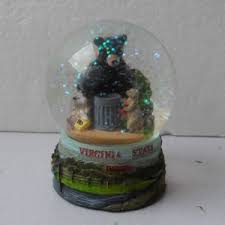 Featuring a miniature village ornament in delicate pastel tones encased in a glass globe, it plays the melody jingle bells. Good Gisela Graham Christmas Jolly Snowman Noel Musical Snow Globe Musical Snow Globes Uk Custom Snow Globes