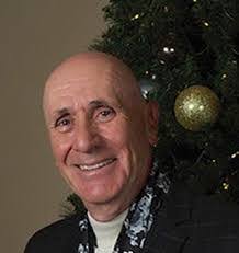 Laura Maloof's Instagram, Twitter & Facebook