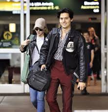 May 26, 2020 · cole sprouse and lili reinhart have reportedly broken up forced time apart due to social distancing rules influenced the split between the two actors, sources say. Lili Reinhart Is Now Wearing Cole Sprouse S Clothes In Public Riverdale Cole Sprouse Lili Reinhart And Cole Sprouse Cole Sprouse