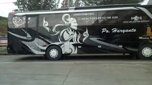 Hari ini armada bus po haryanto keluar semua. Po Haryanto