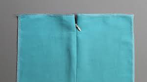 Sew a triangle zipper pouch for coins, or little stuff storage. How To Sew An Invisible Zipper In 10 Simple Steps