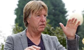 De Mos heeft weinig vertrouwen in Kompany: 'Hij heeft geen ervaring'