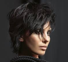 Audrey hepburn photographed by dennis stock during the filming of sabrina in . Capelli Corti Nuovi Tagli Capelli 2019 13 Immagini Per L Estate E Dopo