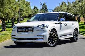Detailed specs and features for the 2020 lincoln aviator including dimensions, horsepower, engine, capacity, fuel economy, transmission, engine type, cylinders, drivetrain and more. 2020 Lincoln Aviator 3 Reasons We Love It