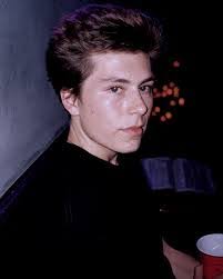 Sandra Apfel's Instagram, Twitter & Facebook