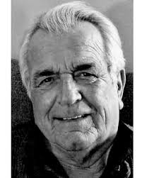 Robert Montz's Instagram, Twitter & Facebook