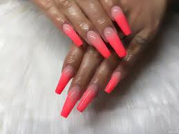 Sometimes you just want to have some fun with your nails. Long Coral Ombre Coffin Nails Orange Nails Paintobsessed Coral Acrylic Nails Coral Ombre Nails Trendy Nails