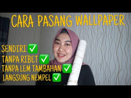 081320044636 bbm 25ce3d15 www.dewapeinterior.com saat ini, untuk memperindah kertas dinding dipasang dengan cara ditempelkan pada dinding dengan menggunakan lem khusus. Cara Pasang Wallpaper Dinding Tanpa Ribet Tanpa Lem Langsung Nempel Youtube