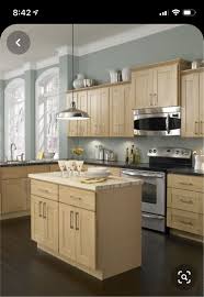 Pin By Cristia Torres On Farmhouse Decor In 2020 Maple Kitchen Cabinets Best Kitchen Colors Light Wood Cabinets