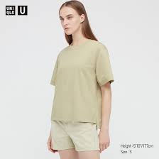 Find the best selection of oversized, cotton, basic and graphic tees as well as bra tops and other fashionable, trendy styles. Damen Uniqlo U Oversize Airism Baumwoll T Shirt Uniqlo