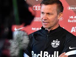 Maybe you would like to learn more about one of these? Bundesliga News Corona Fall Und Offene Fragen Bei Salzburg