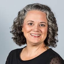 Kelly Beal's Instagram, Twitter & Facebook