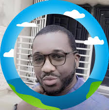 All Smiles from a customer who pre-ordered the Phantom 9! Not only does he  get freebies(Laptop bag, Bluetooth Speaker and Watch), he gets a 5%  discount