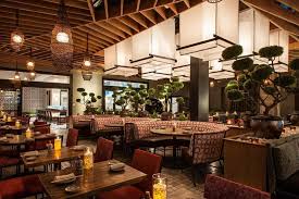 همسة في أذن مستثمري المطاعم ما الذي يتطلبه بناء مطعم ناجح يتفوق على المنافسين