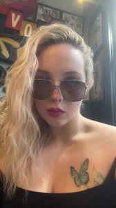 Honey in the rock tattoo#honeyintherock #tattoo #newengland