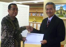 2.00 pm ~ 4.00 pm minggu transformasi mahasiswa oktober 2020/2021. Profesor Dato Omar Naib Canselor Usm Pro Mahasiswa Usm