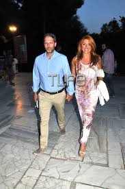 Ελενα παπαριζου & ανδρεασ καψαλησ. Elena Paparizoy Andreas Kapsalhs Epishmh E3odos Sto Hrwdeio