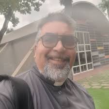 Eduardo Soto Parra S.J. (@sotoparrasj) • Facebook