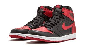 Air Jordan 1 Retro High Og Banned Bred 555088 001 2020 In 2020 Air Jordans Air Jordans Retro Womens Fashion Sneakers