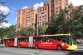 Transmilenio has garnered high approval ratings, although with the occasional mass protest along the way. Datei Bogota Biarticulado De Transmilenio Por La Av Caracas Jpg Wikipedia