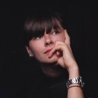 Lisa Rohr's Instagram, Twitter & Facebook