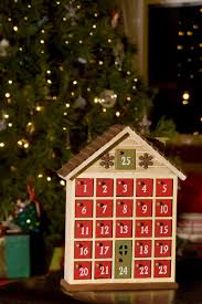 Celebrate the entire season with these thoughtful christmas prayers that remind us all of the true meaning of the season. 15 Best Christmas Dinner Prayers 2019 Prayers For Families At Christmas Dinner