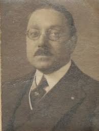 Vincent Bacon's Instagram, Twitter & Facebook