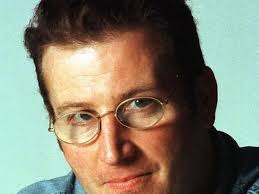 Tributes have been paid following the death of broadcaster and former  Edinburgh Evening News entertainment writer Colin Somerville