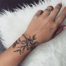 50 Unique Wrist Tattoo Ideas For Woman With Meaning The Wrist Is One Of The Most Visible Unique Wrist Tattoos Simple Wrist Tattoos Meaningful Wrist Tattoos