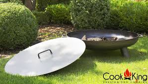 Bei beiden handelt es sich um eine transportable feuerstelle, die im garten oder auf der terrasse an beliebiger stelle platziert werden. Cookking Store Markenshop Fur Feuer Und Grillprodukte