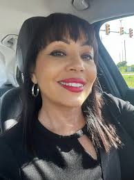 Dr Michelle Thaller is such a great communicator of science and I can't  resist saying quite attractive. Intellect and eloquence is a potent  combination ❤