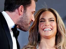 Menunggu 20 Tahun, JLo dan Ben Affleck Akhirnya Menikah
