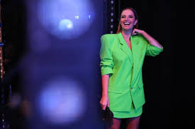 Jun 20, 2021 · cristina ferreira deixa jurados intrigados: Revelado O Significado Look De Cristina Ferreira Em All Together Now Ocultava Mensagem