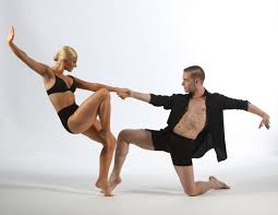 Jazz dance is basically an energetic form that is sensual and equally graceful like other dances. Viterbo Giordano Dance Chicago Infuses Jazz Dance With Energy Power Elegance Entertainment Lacrossetribune Com