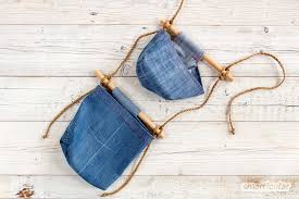 Pflanztaschen Selber Machen Den Balkon Vertikal Bepflanzen In 2020 Pflanztasche Alte Jeans Verwerten Taschen