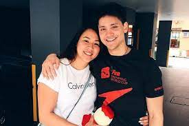 He moved to mithibai college, mumbai for further studies. Joseph Schooling Dating Malaysian Former National Swimmer Sport News Top Stories The Straits Times