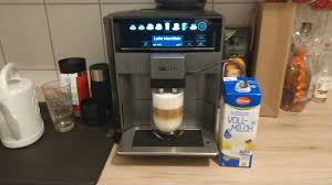 Tot slot scoort de siemens eq.6 plus s100 te651209rw ook goed op het gebied van reiniging. Siemens Eq 6 Plus S100 Test Siemens Eq 6 Latte Macchiato Youtube