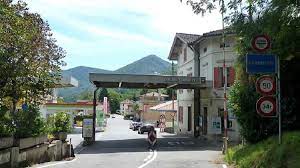 • arbiter is sergei karasev • stadio olimpico (capaciteit: Grensovergangen Zwitserland Italie