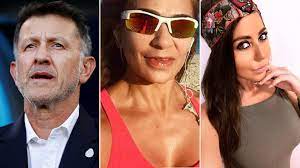 He is a celebrity coach. Escandalo Amoroso El Tecnico De La Seleccion De Mexico Llevo A Su Esposa Y A Su Amante Al Mundial De Rusia Infobae