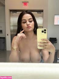 Selena Gomez  selena.gomez  selenagomez Nude Leaked OnlyFans Photo 3416  - Fapello