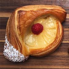 Instagram Photo By Francois Brunet Aug 10 2016 At 12 50pm Utc Puff Pastry Recipes Breakfast Pastries Sweet Pastries