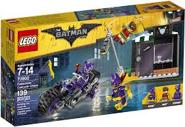 As the movie begins, superman and batman arrive at lexcorp. Amazon Com Lego Batman Movie Catwoman Catcycle Chase 70902 Toys Games