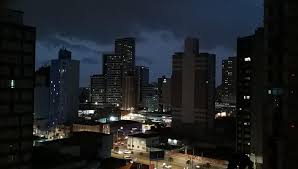 Condições do tempo atuais, previsão do tempo, temperatura e umidade. Curitiba Tem Alerta De Chuvas Intensas E Granizo Temperatura Vai Cair 98fm Curitiba Sintonize 98 9