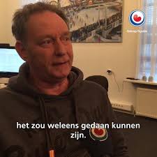 Op Facebook hat elkenien him uterje kinnen oer it fuortgean fan Piet by  SBS. Mar hoe tinkt Paulusma der sels oer? 🤔