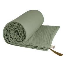 Decken aus 100% baumwolle sind langlebig und strapazierfähig. Leichte Decke Aus Bio Baumwolle Sage Green S049 Numero 74 Design