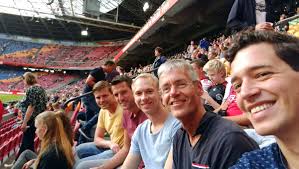 Onlangs was arie slob te gast bij goedemorgen nederland. Arie Slob On Twitter Vanavond Niet In Zwolle Maar Met Zoon Schoonzoon En 2 Schoonzonen In Opleiding Bij Ajax Willem2