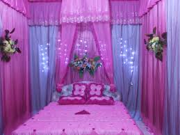 Kumpulan gambar dan foto pelaminan sederhana di atas dapat anda lihat pada video di bawah. Kamar Tidur Pengantin Dengan Warna Violet