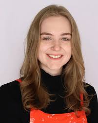 Congratulations go out to 2020 Benzie Central graduate, Hailey Fiel.  ❤️🐾🤍💛💙 Hailey graduated from the University of Michigan in May with  high honors in Biology, Health, & Society and a minor in