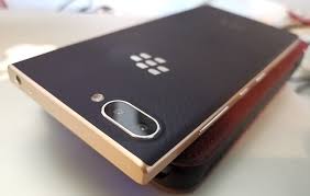 Blackberry key2 le gsm desbloqueado android smartphone, 64gb,. Blackberry Key2 Le The First Budget Android Qwerty For Years The Register
