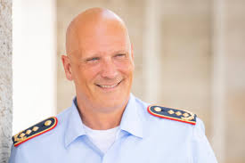 Peter Lamberti (@MrAlgiarept)